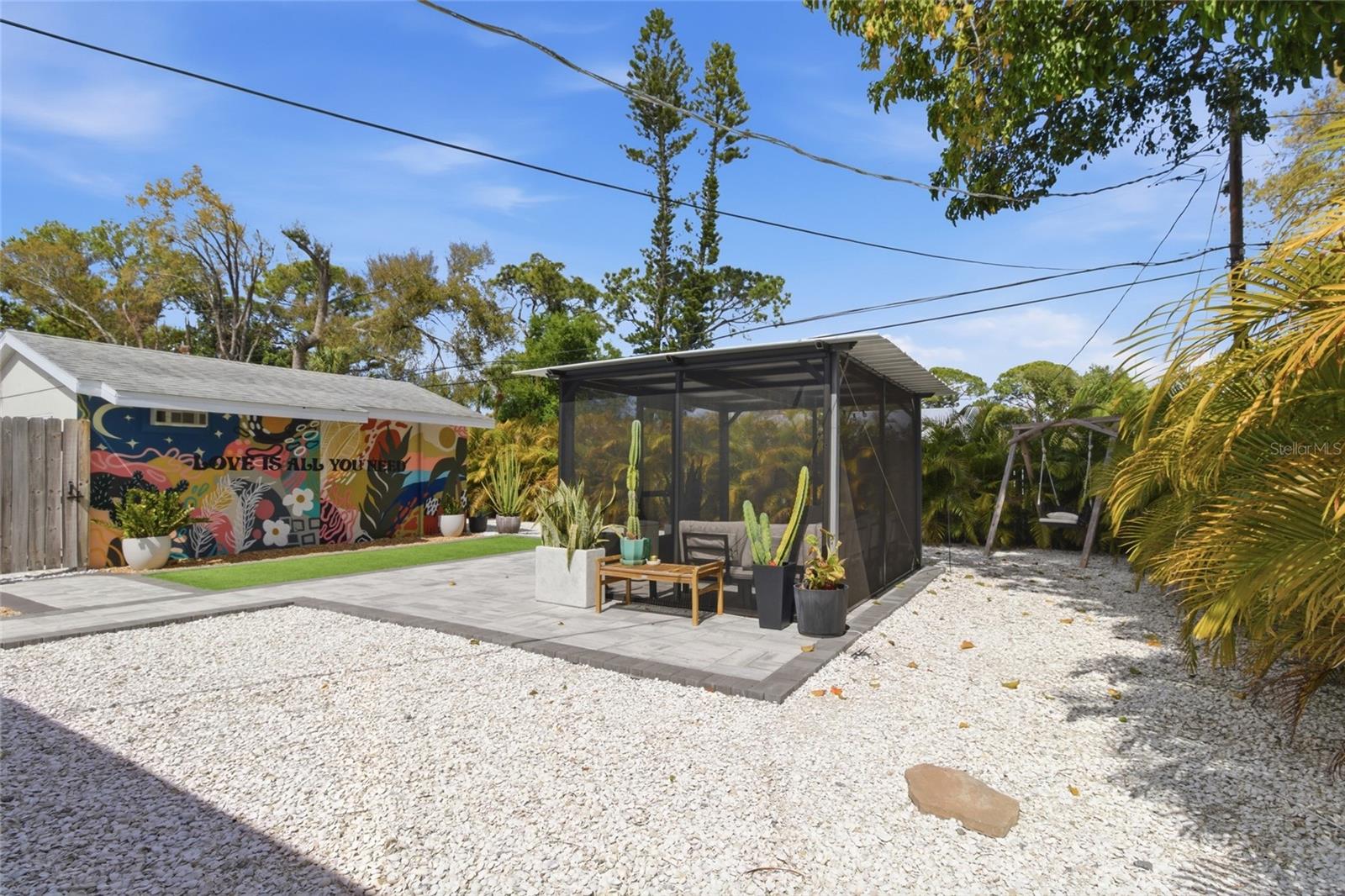 HARBOR OAKS - Residential