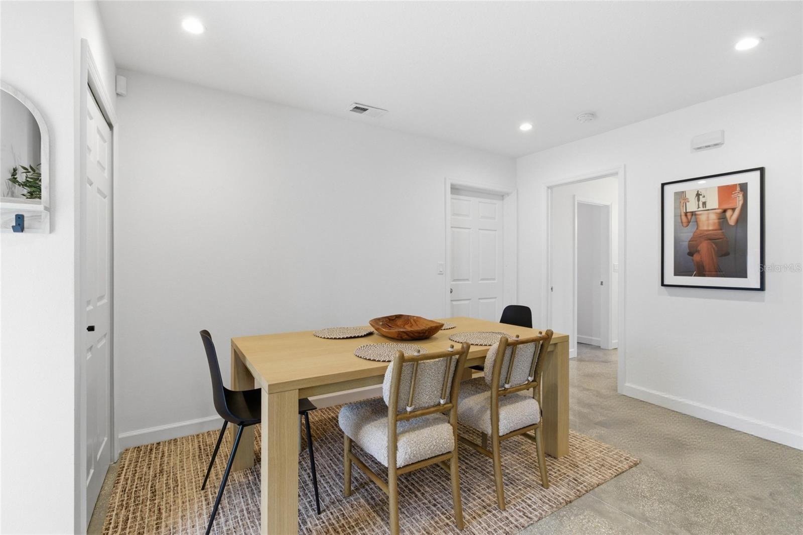 HARBOR OAKS - Residential