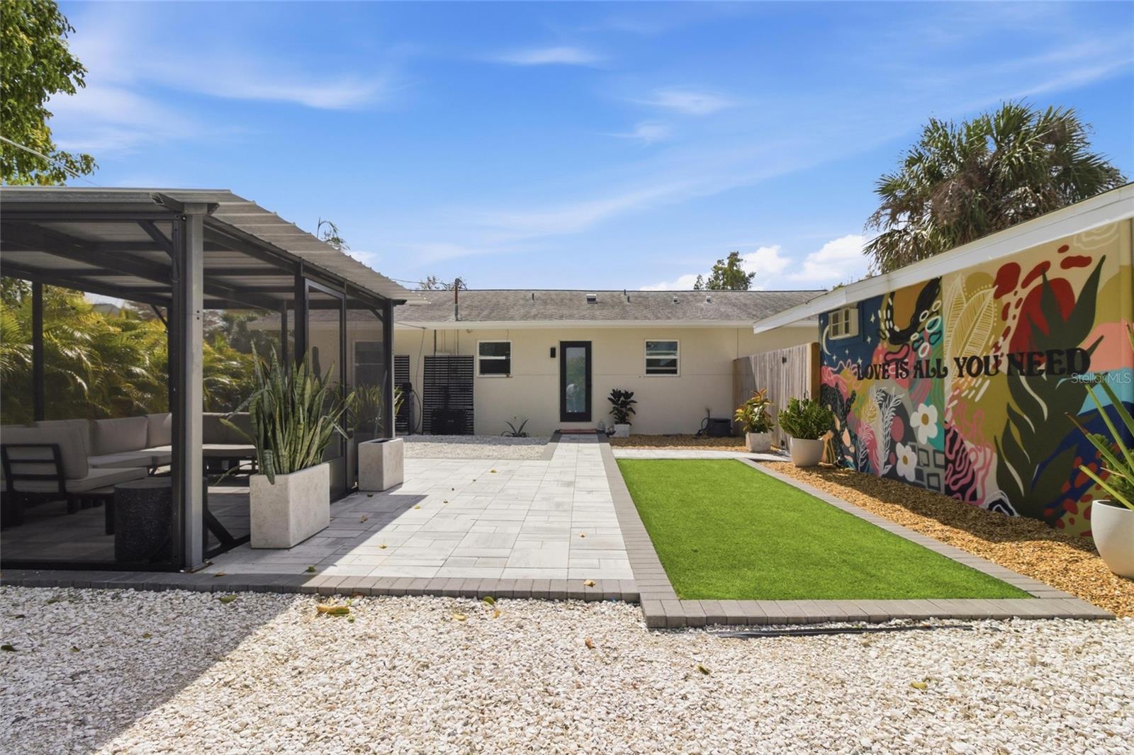 HARBOR OAKS - Residential