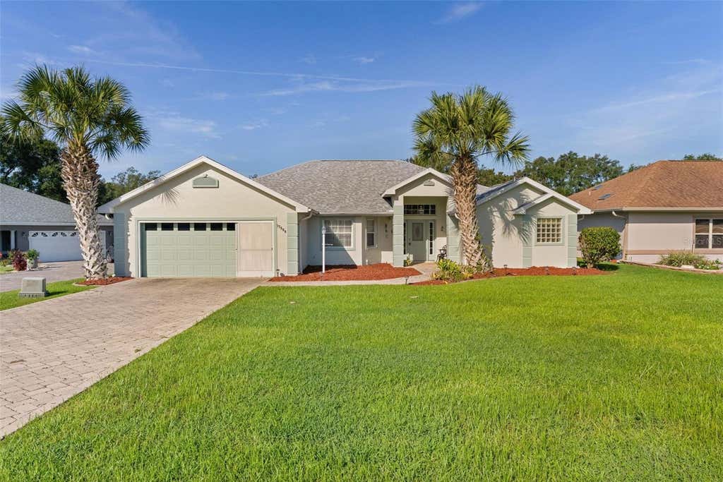 Photo of 17566 SE 112th Avenue, Summerfield, FL 34491 (MLS # G5116324)