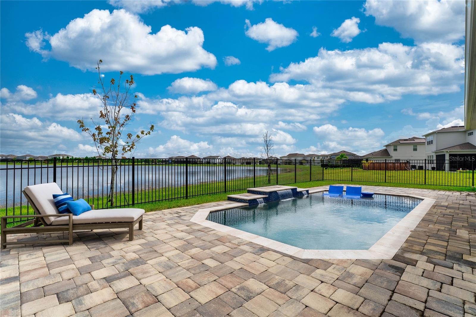 18405 MOWRY COURT