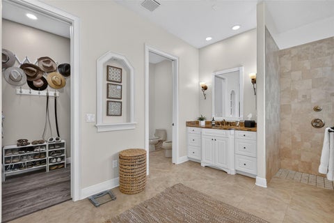 Tiny photo for 9616 San Fernando Court, Howey In The Hills, FL 34737 (MLS # G5115579)