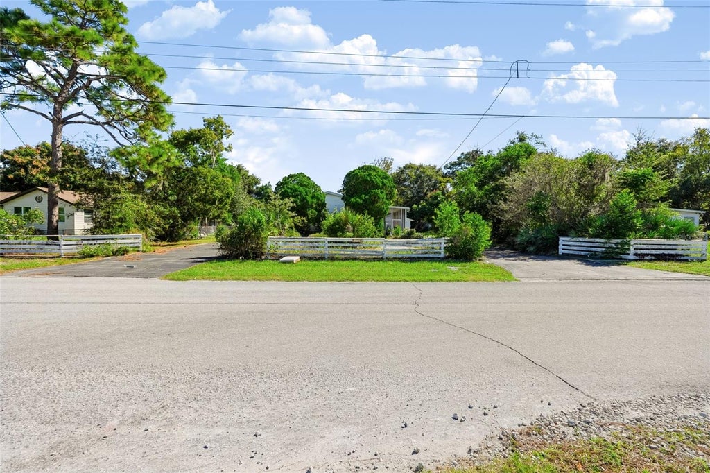 Photo of 13616 Litewood Drive, Hudson, FL 34669 (MLS # TB8560188)