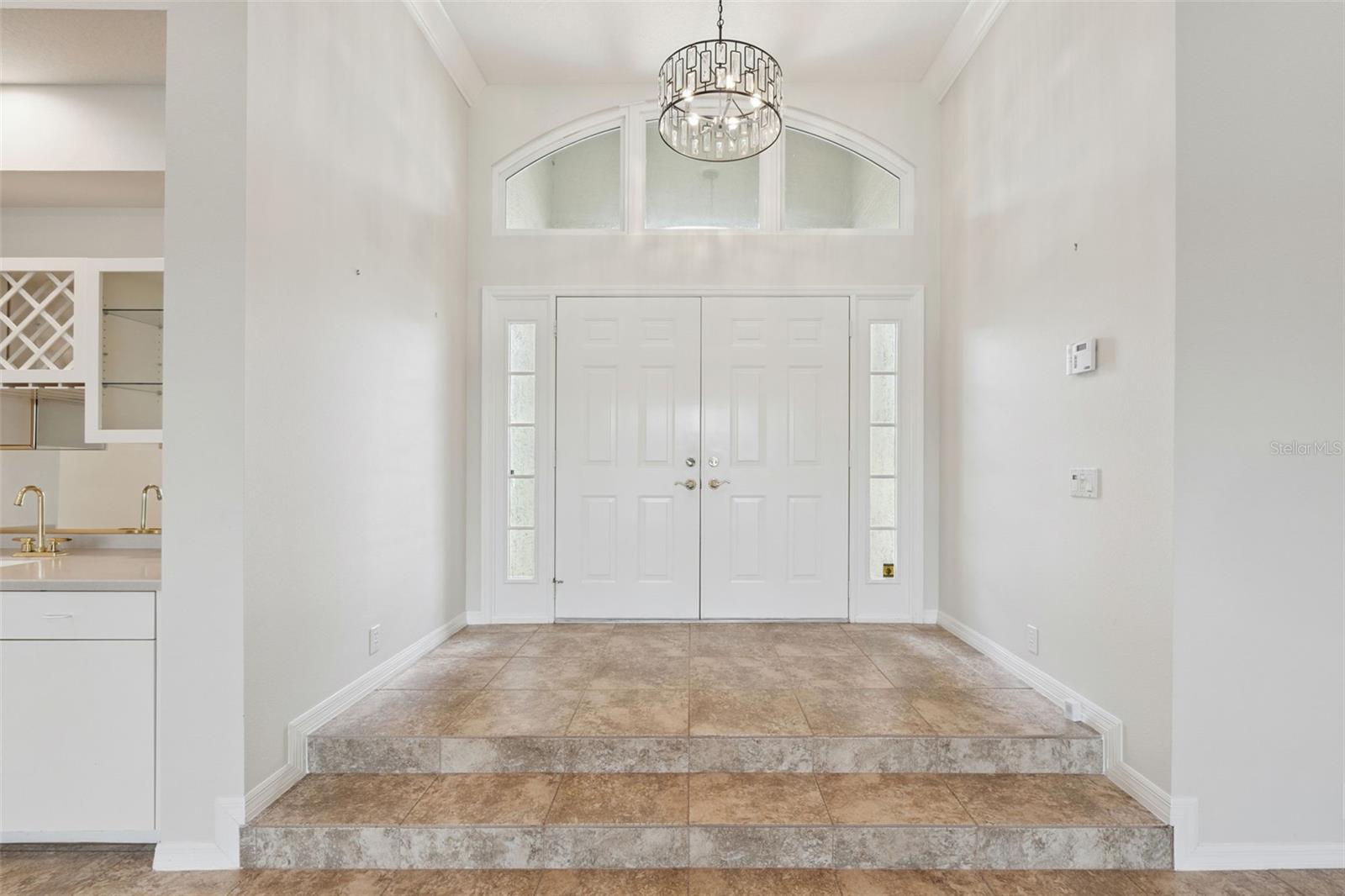 223 PROMENADE CIRCLE