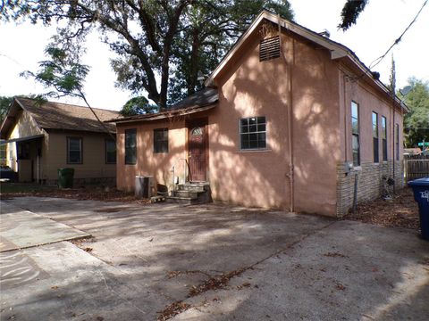 A home in TAMPA