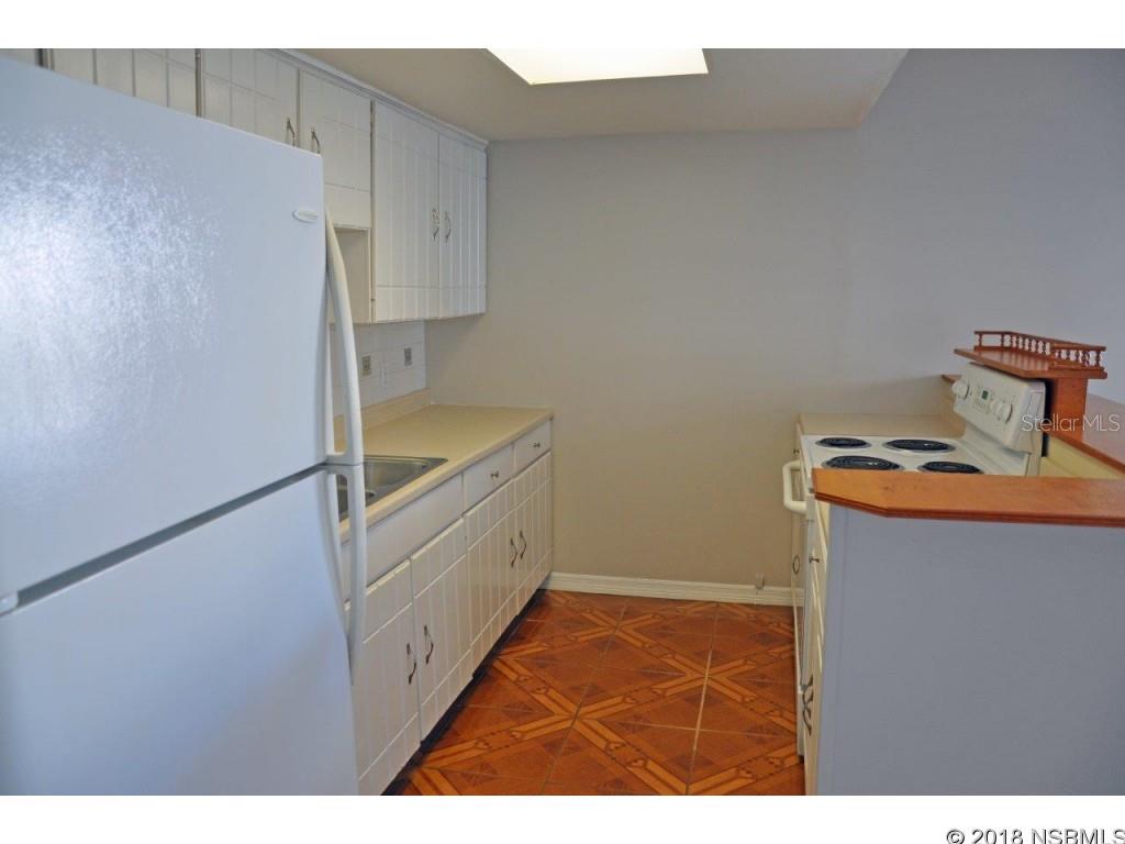 Robert Thoburn Sub City New Sm - Residential Income