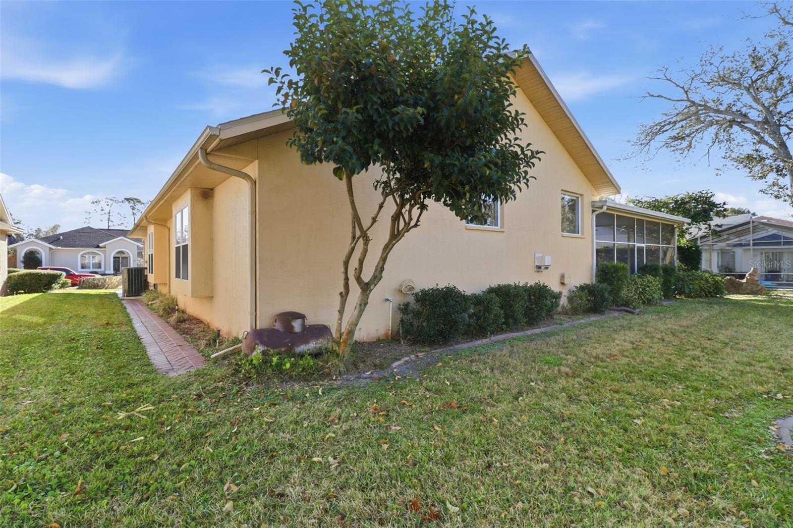 THE ESTATES OF BEACON WOODS - Residential