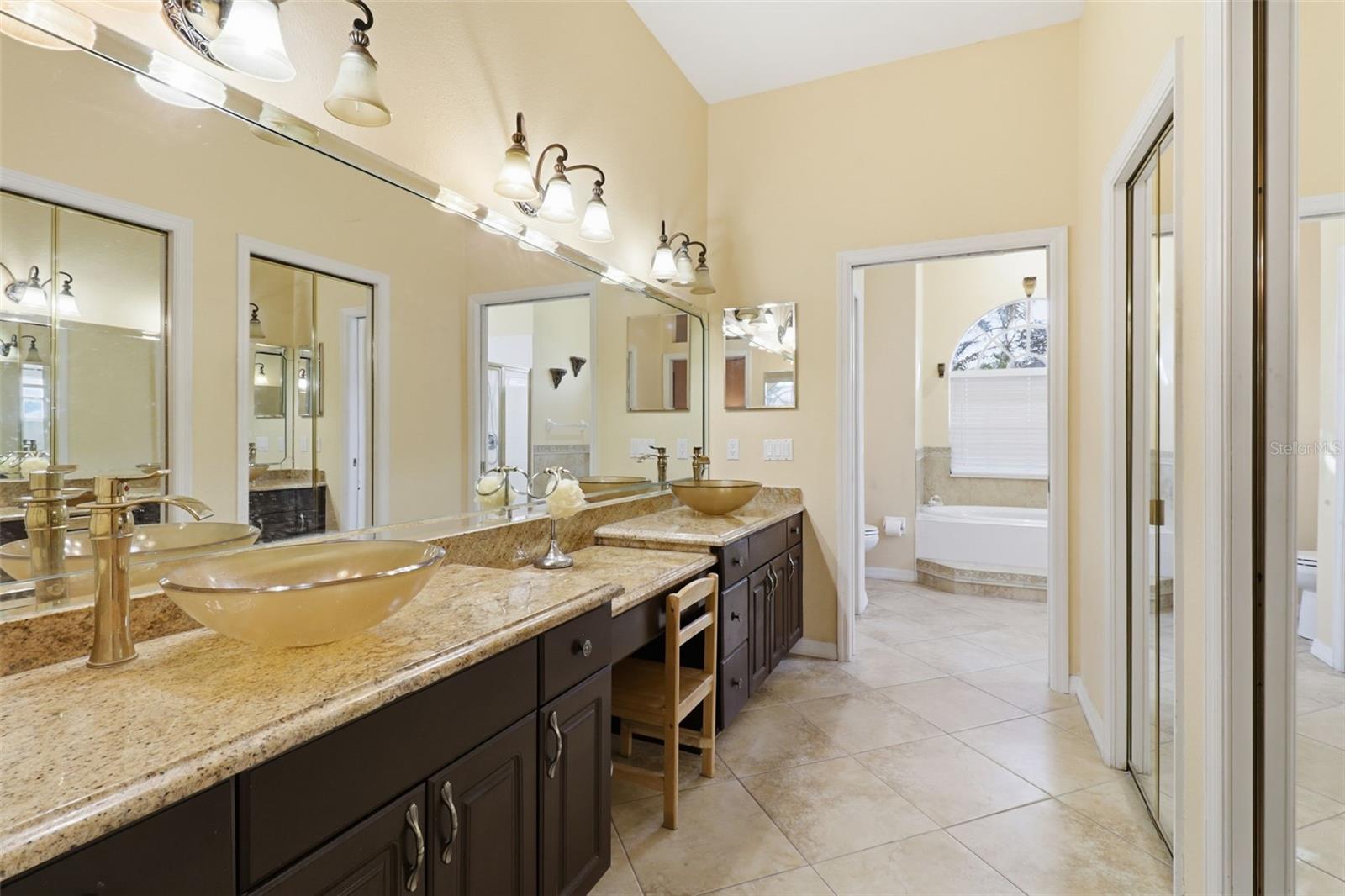 THE ESTATES OF BEACON WOODS - Residential