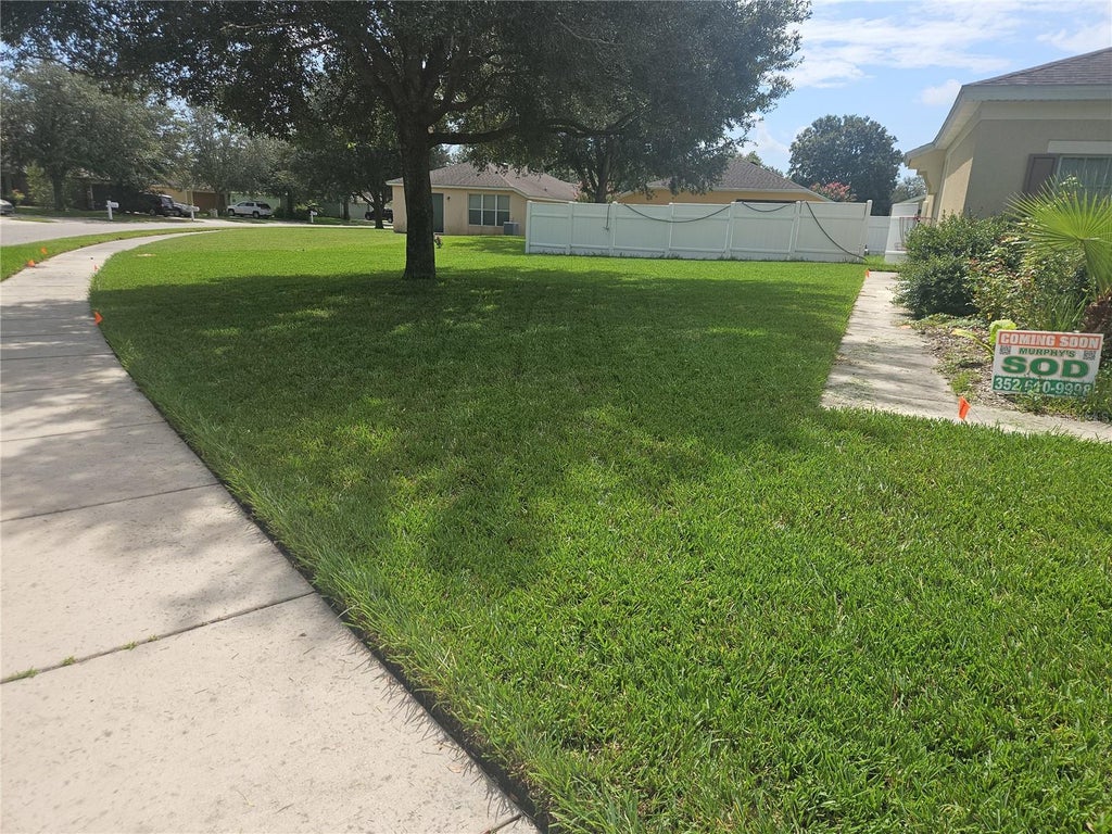 Photo of 1241 Hill Flower Drive, Brooksville, FL 34604 (MLS # TB8556794)