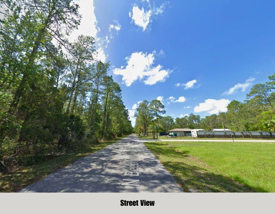 9421 N BEECHTREE WAY