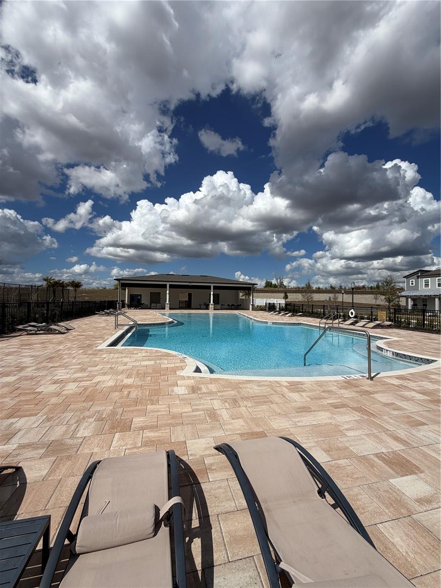 SILVERLEAF RESERVE BUNGALOWS - Residential Lease