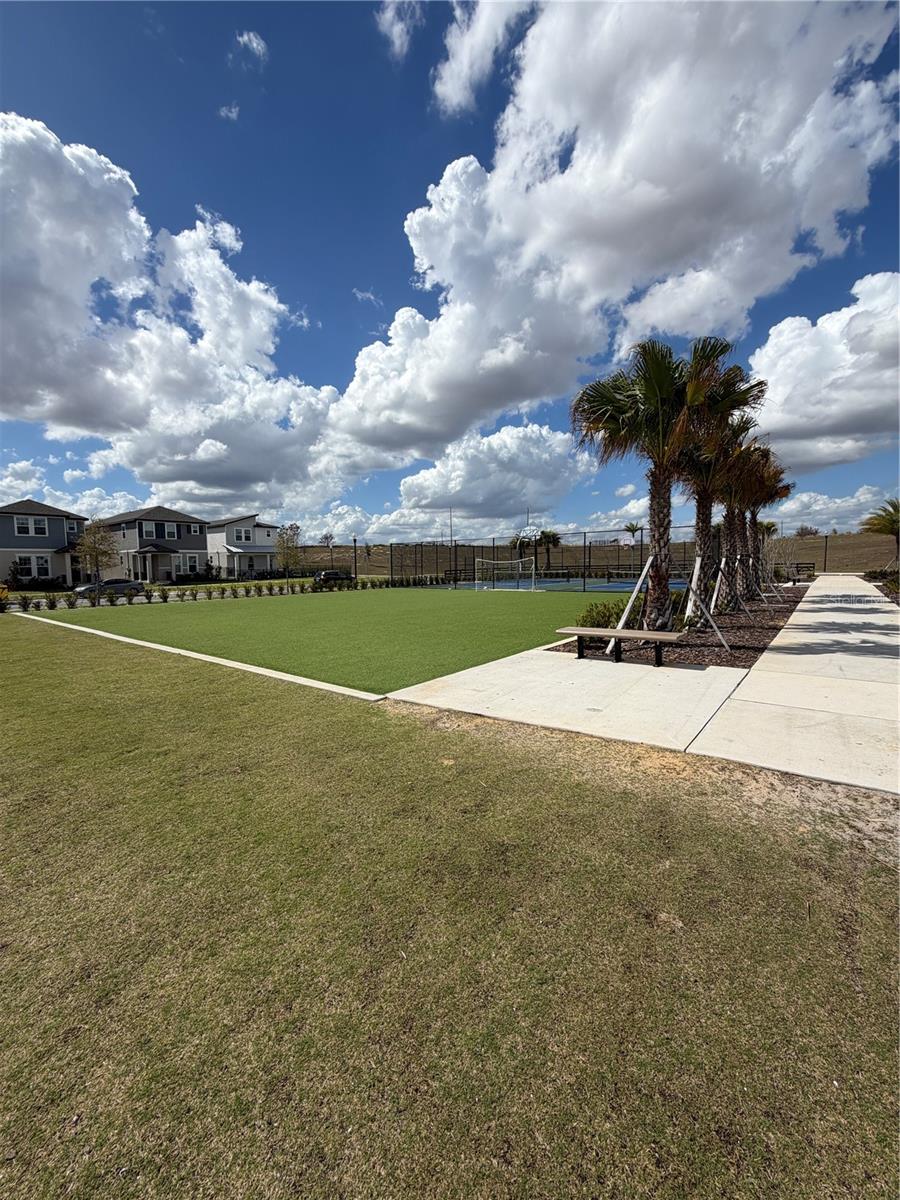 SILVERLEAF RESERVE BUNGALOWS - Residential Lease