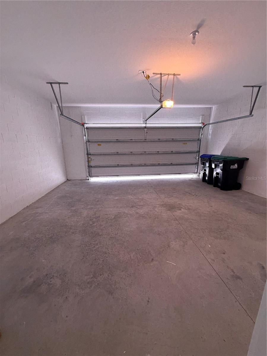 SILVERLEAF RESERVE BUNGALOWS - Residential Lease