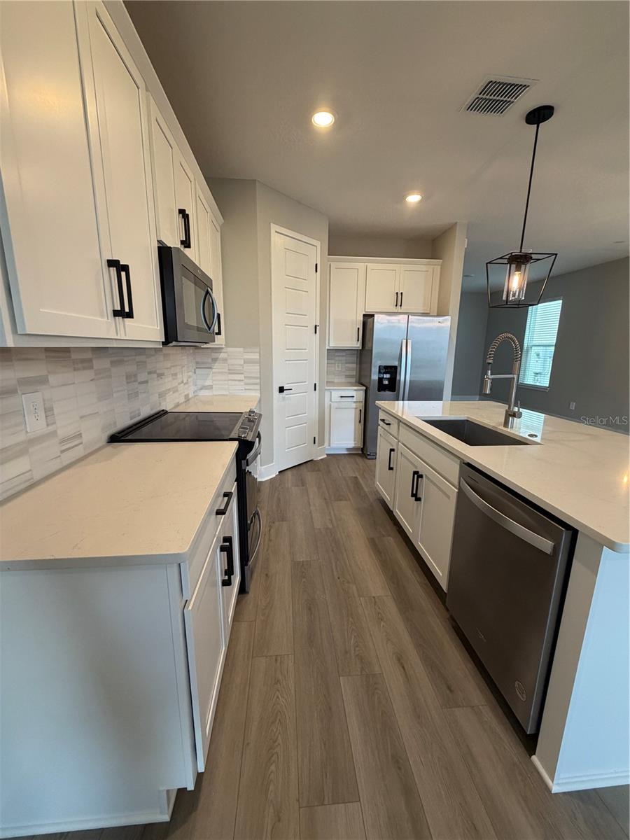 SILVERLEAF RESERVE BUNGALOWS - Residential Lease