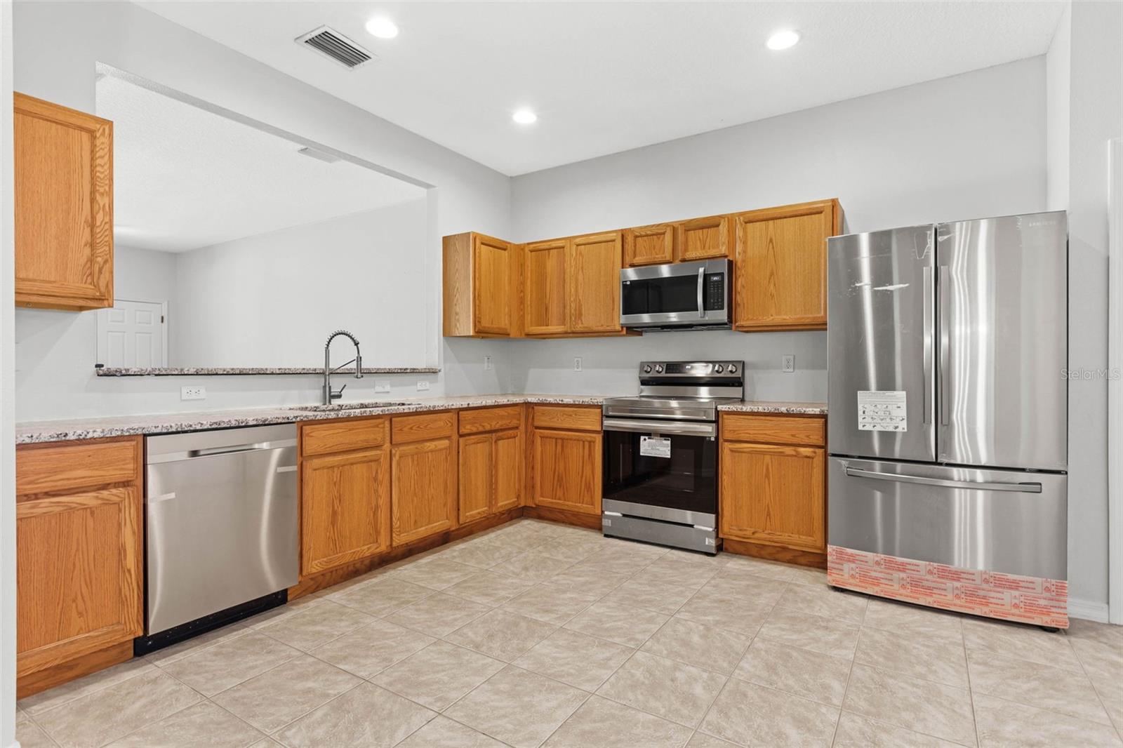 PLANTATION CONDO THE - Residential