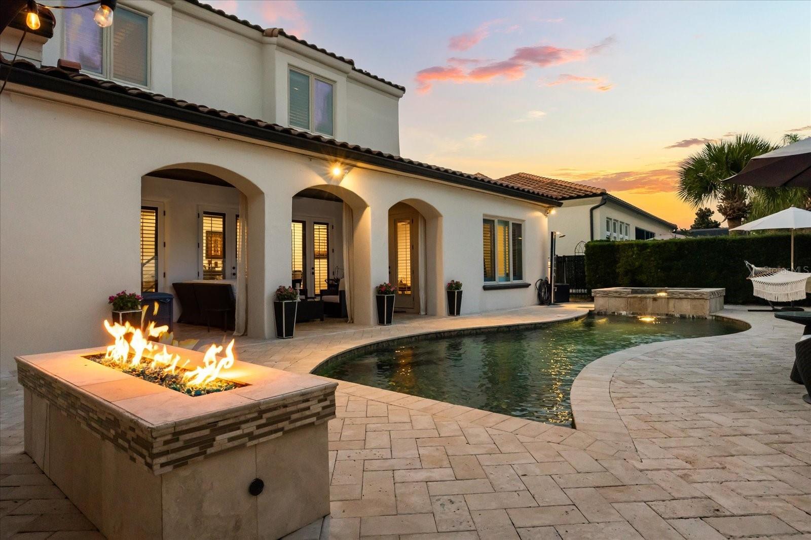 CASA DEL LAGO - Residential