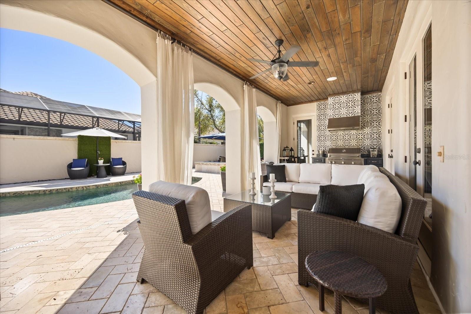 CASA DEL LAGO - Residential