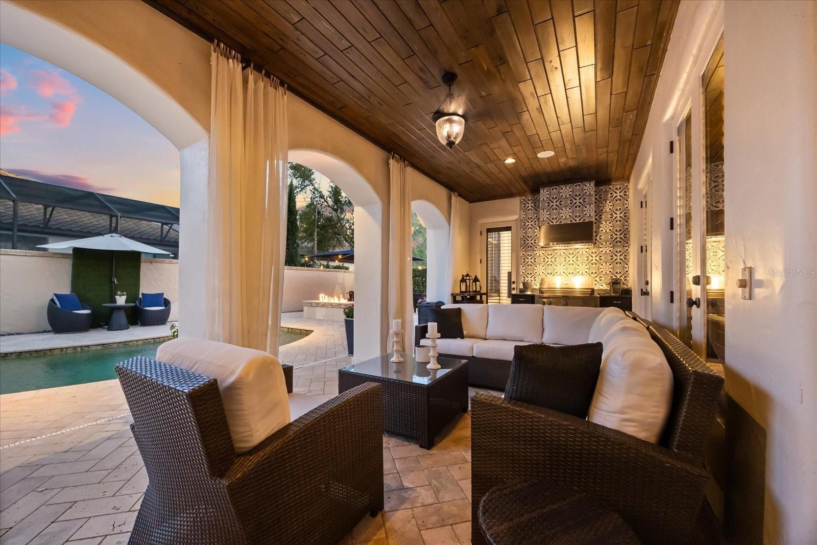 CASA DEL LAGO - Residential