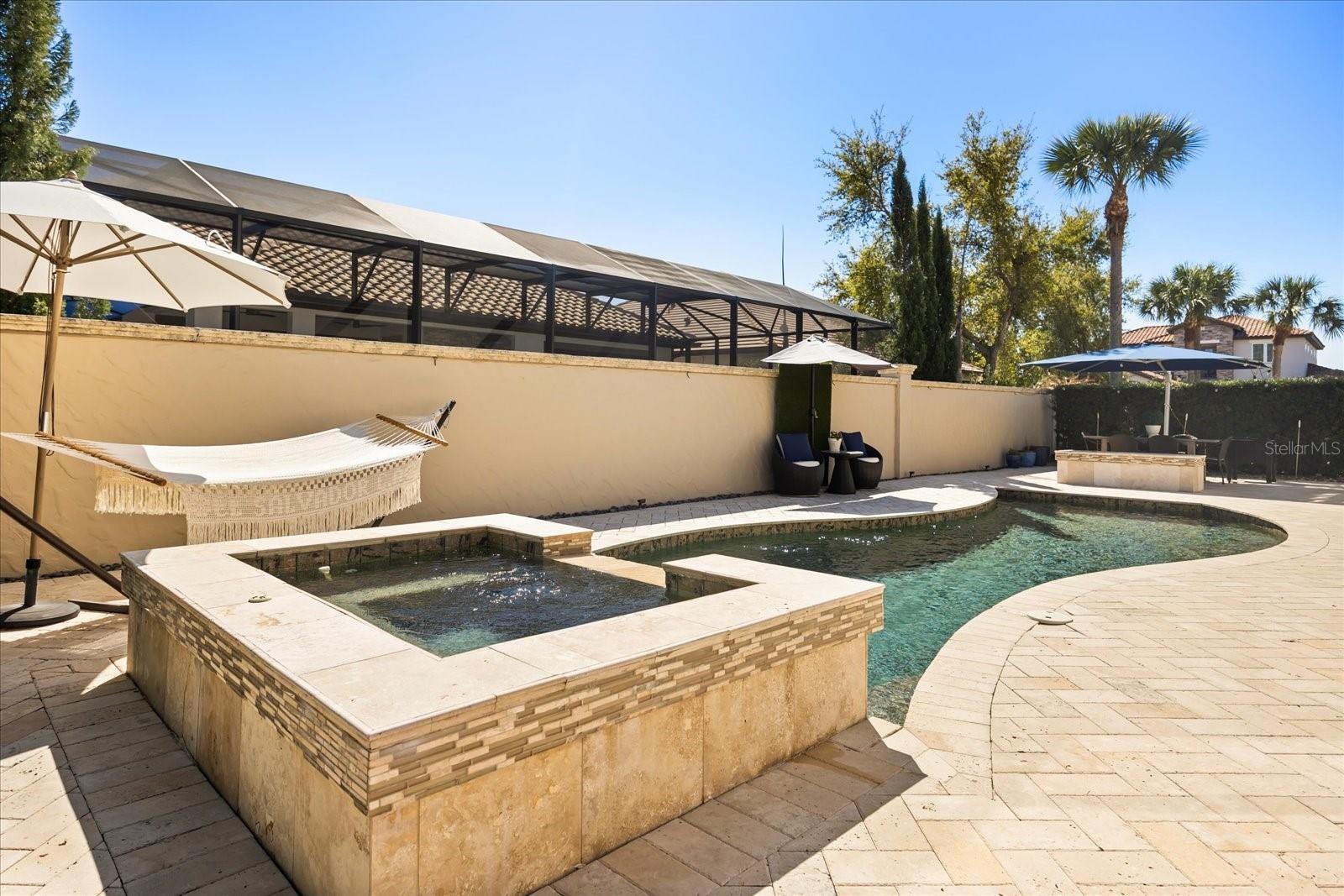 CASA DEL LAGO - Residential