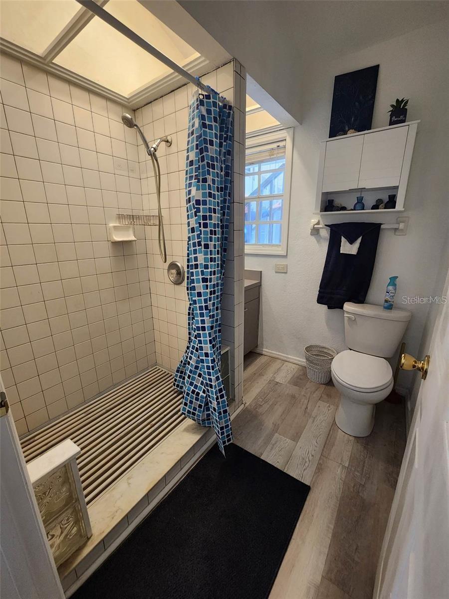 POS SUB OF BLKS G & H - Residential Lease