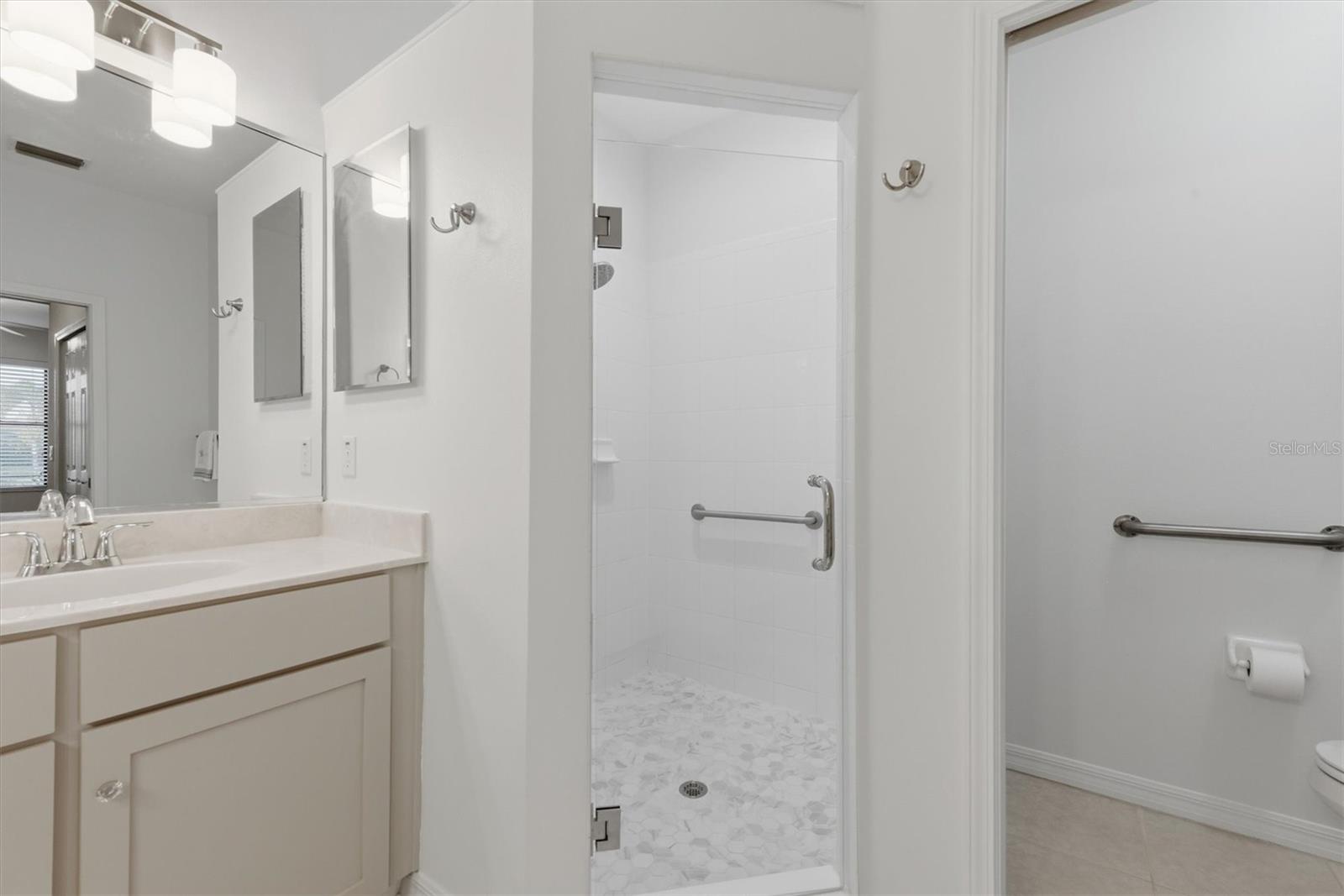 VENETIAN FALLS PH 1 - Residential