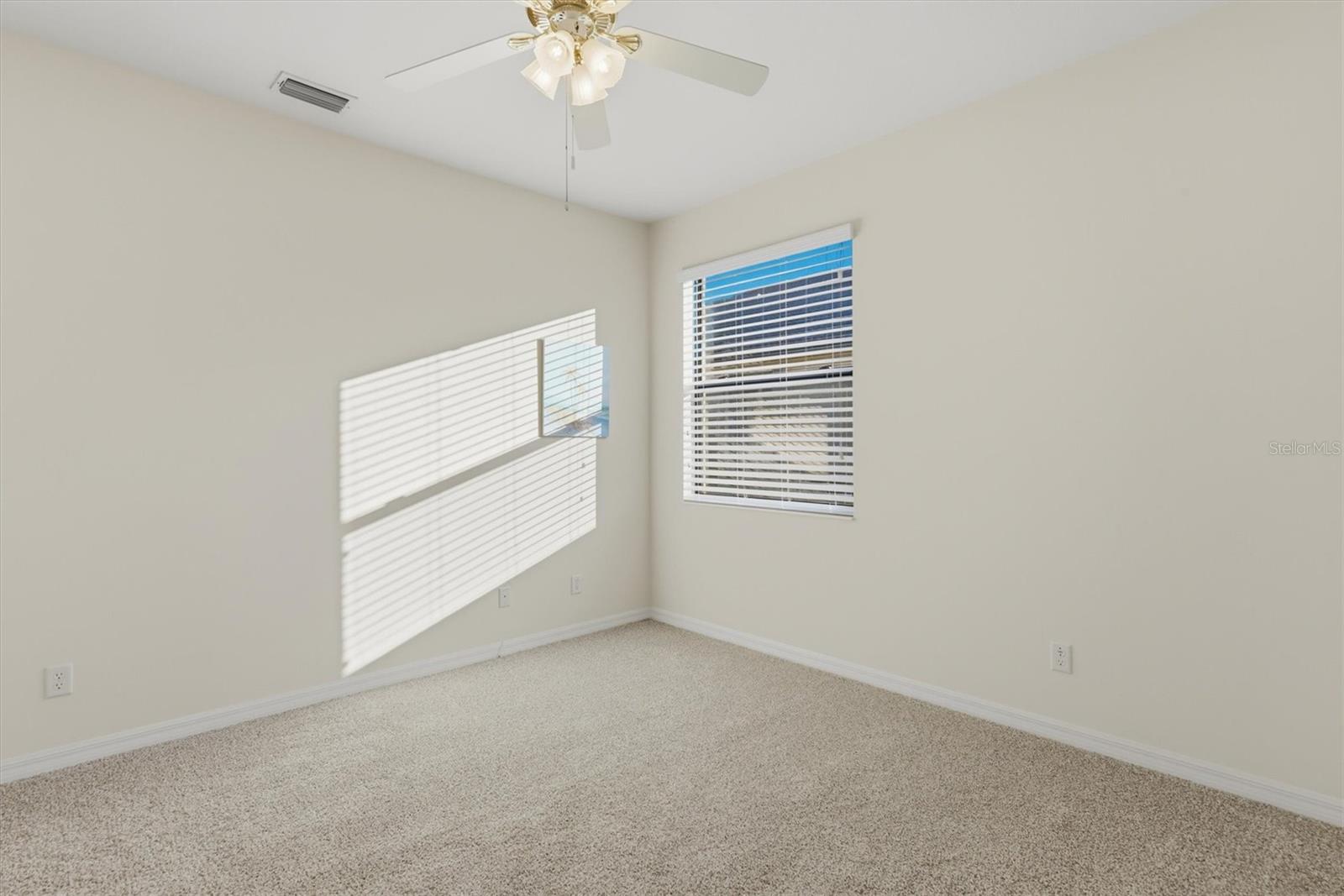 VENETIAN FALLS PH 1 - Residential