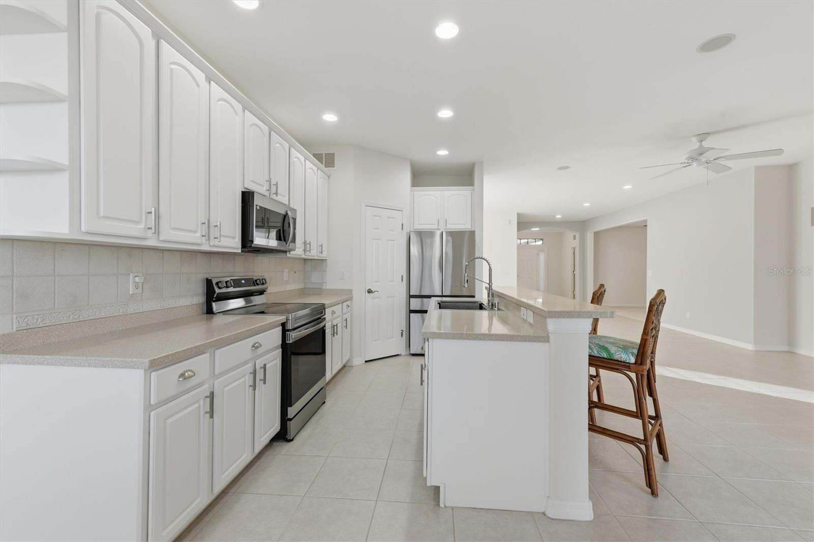 VENETIAN FALLS PH 1 - Residential