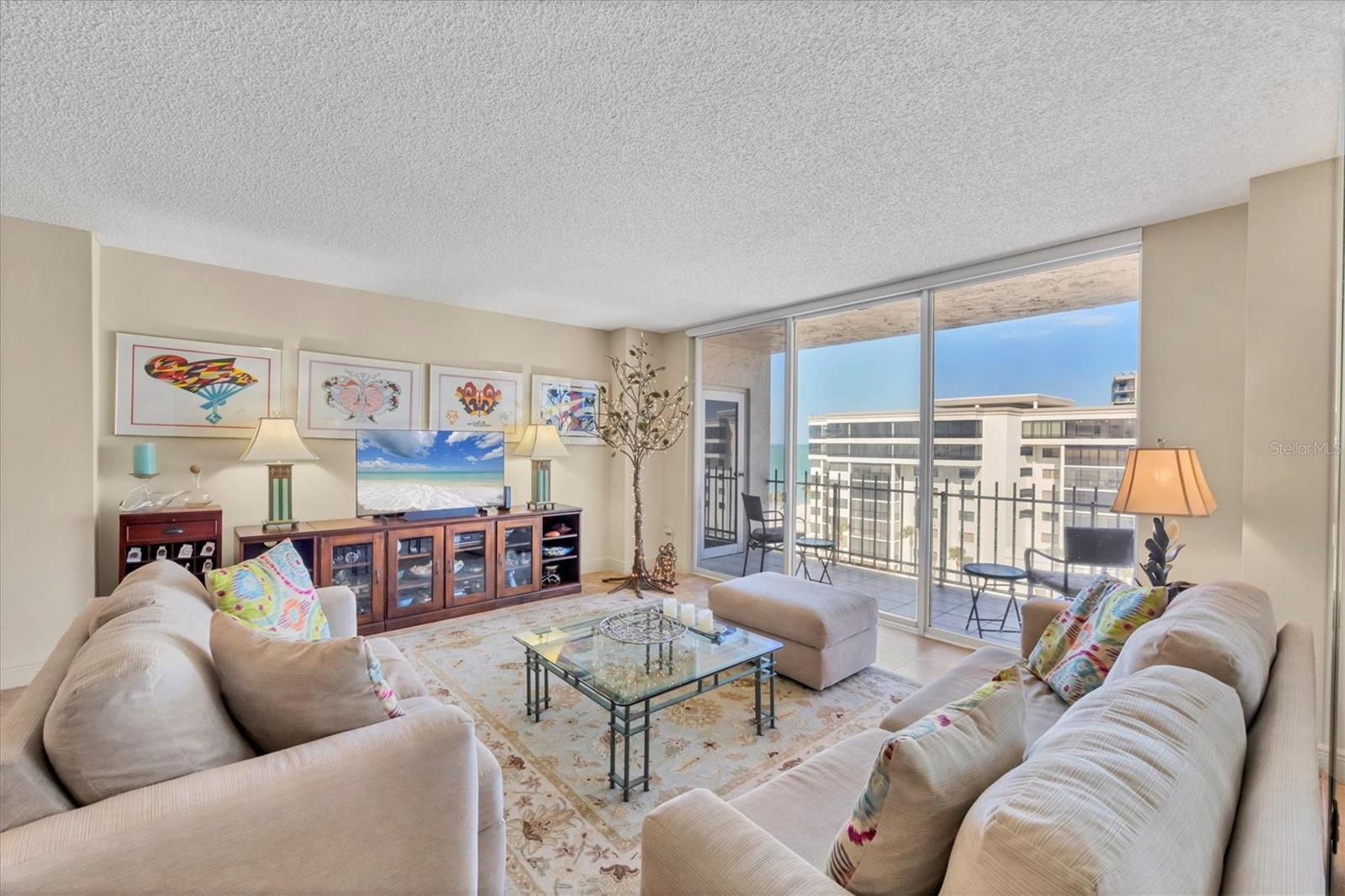 LIDO BEACH CLUB - Residential