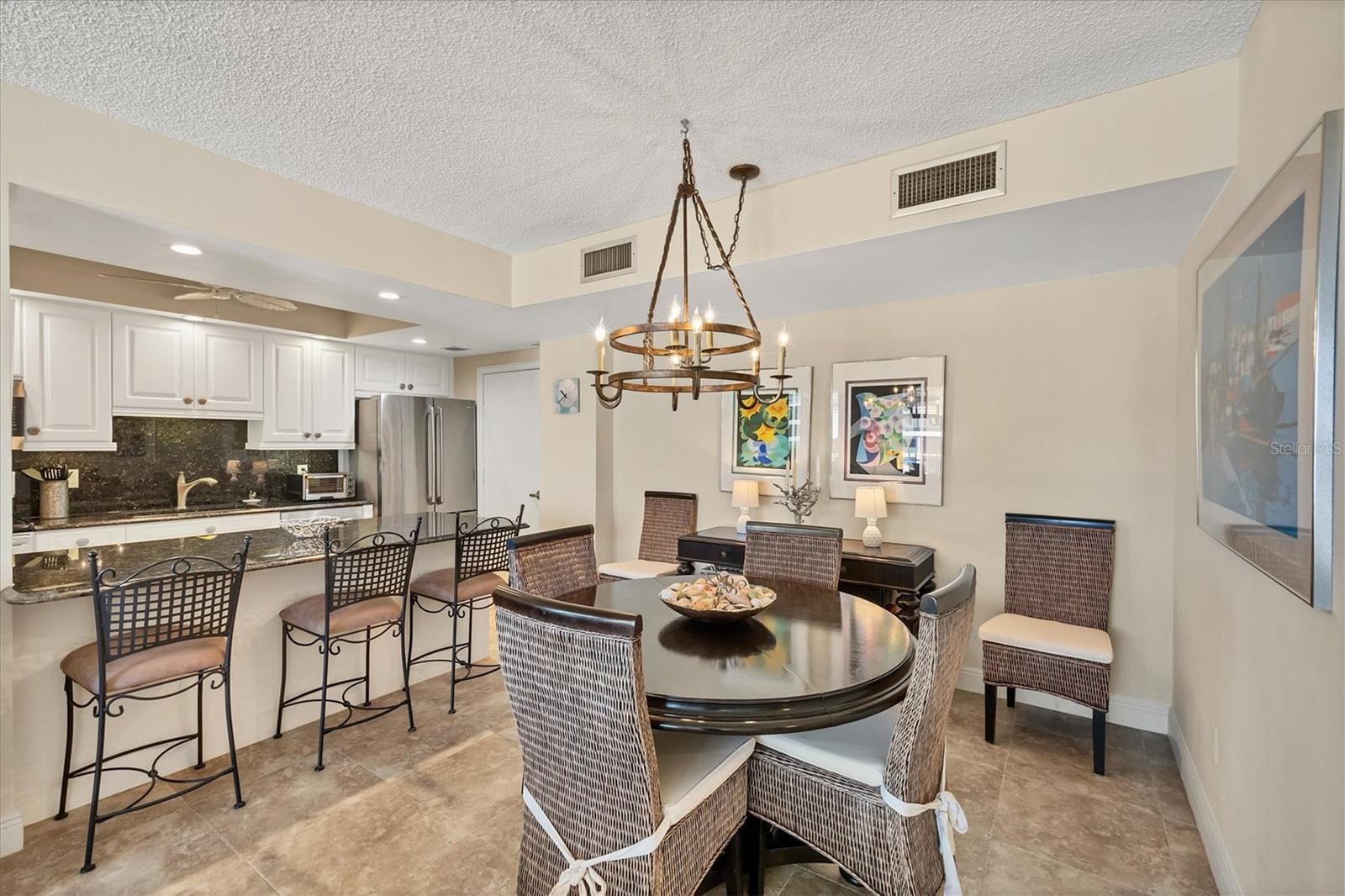 LIDO BEACH CLUB - Residential