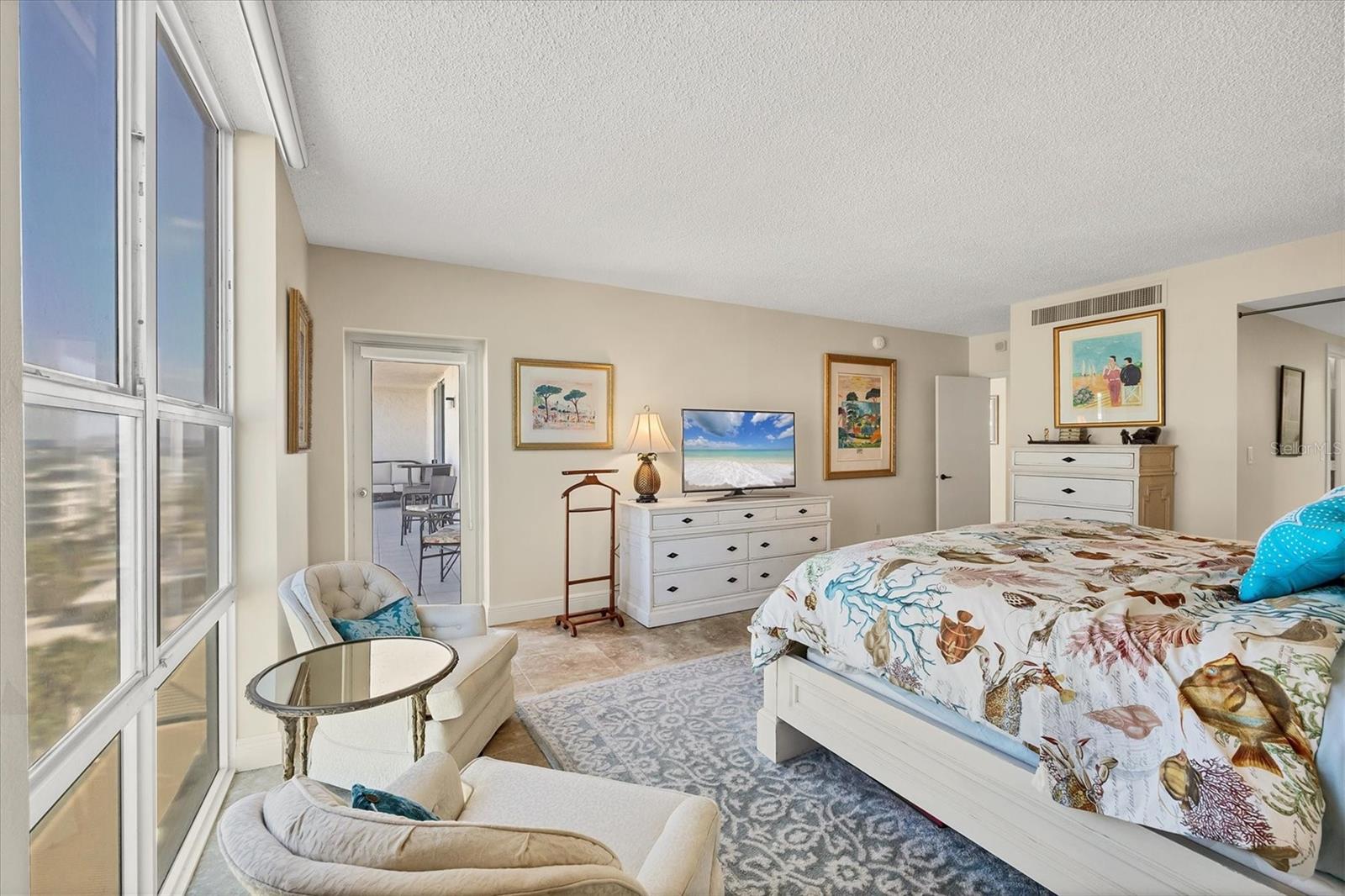 LIDO BEACH CLUB - Residential