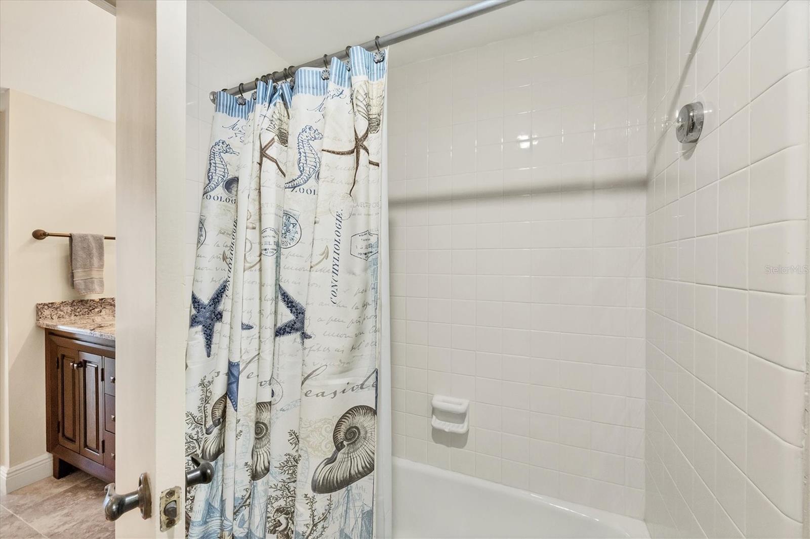 LIDO BEACH CLUB - Residential