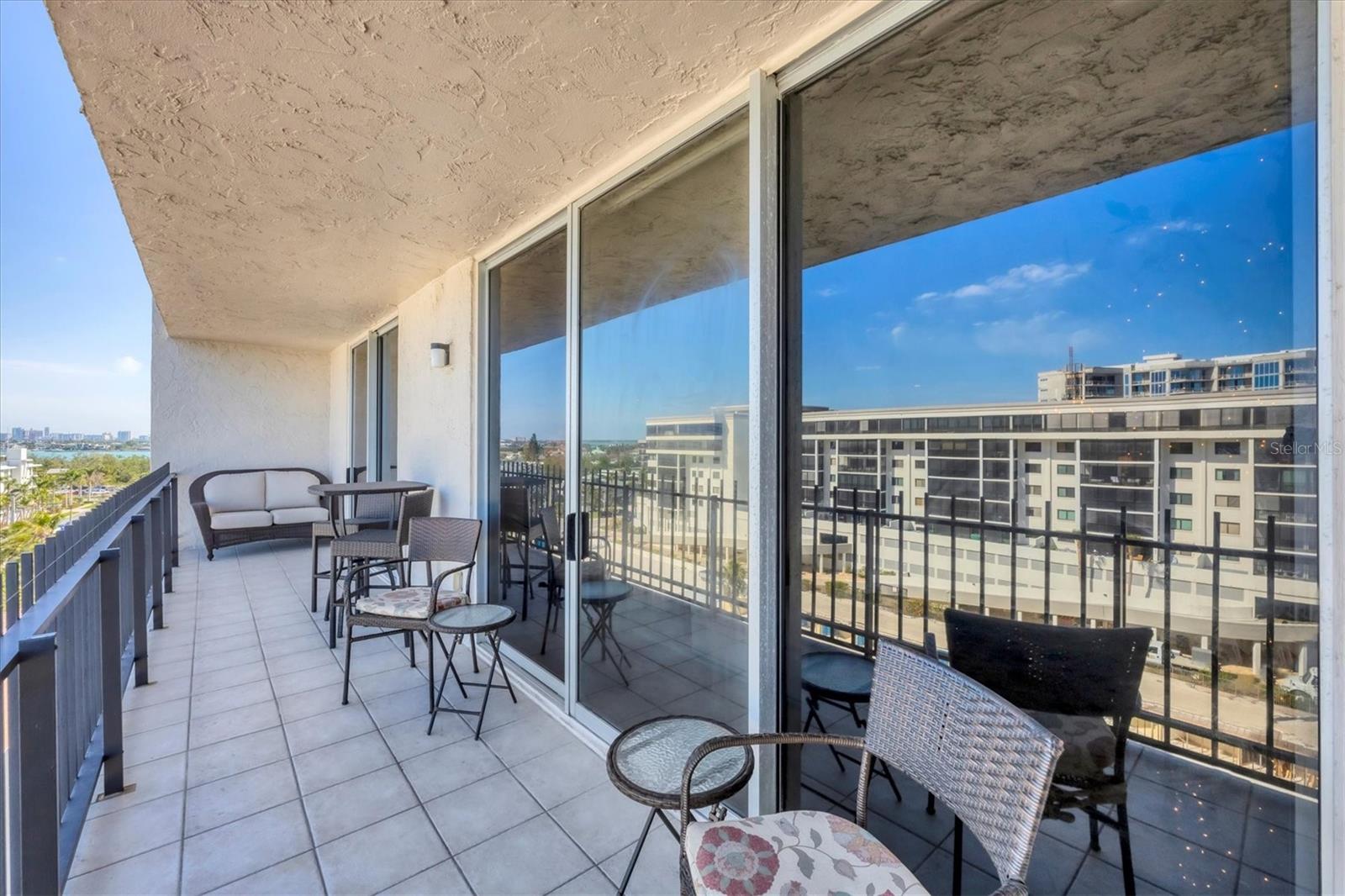 LIDO BEACH CLUB - Residential