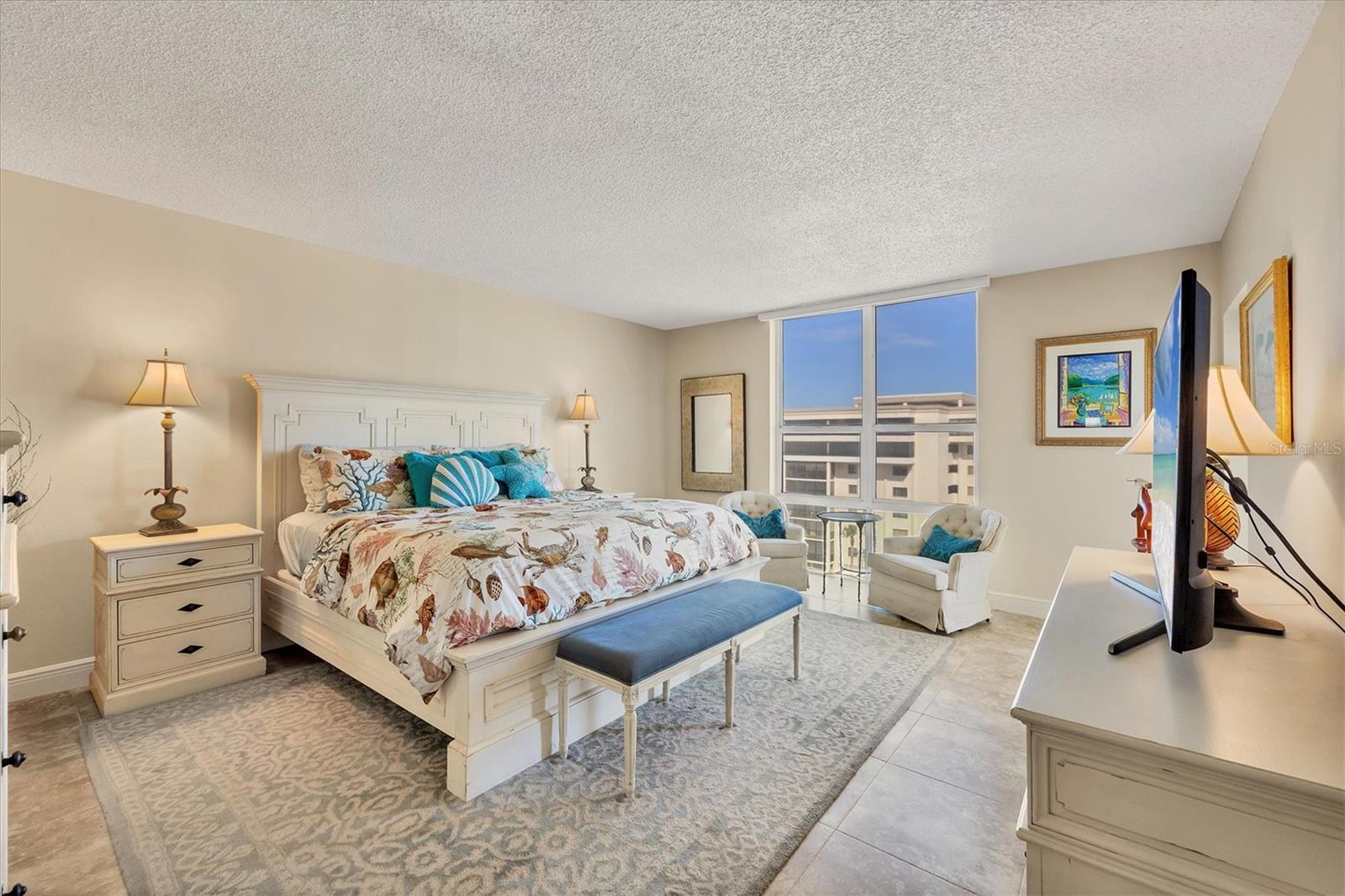 LIDO BEACH CLUB - Residential