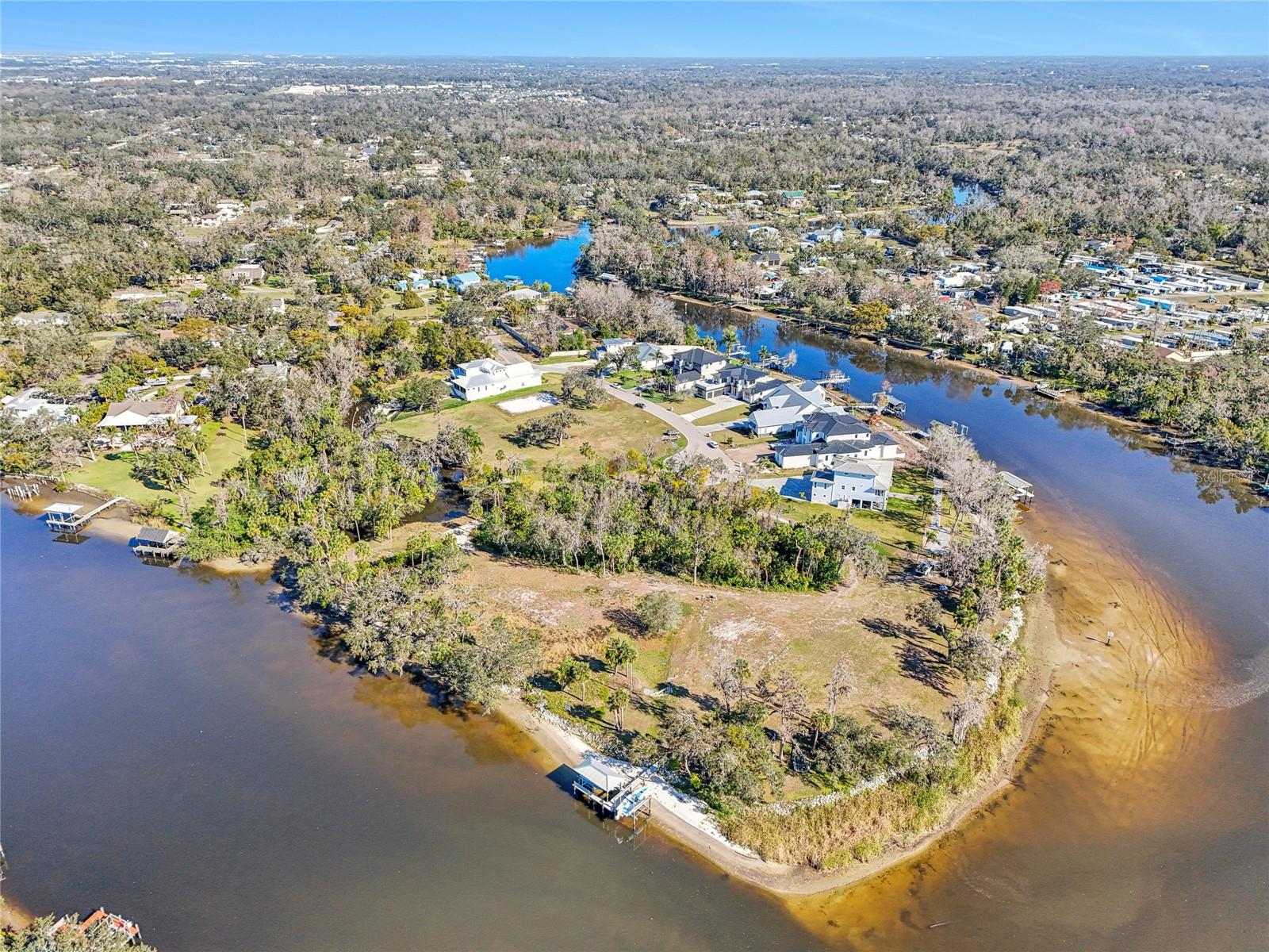 ALAFIA POINTE ESTATES - Land