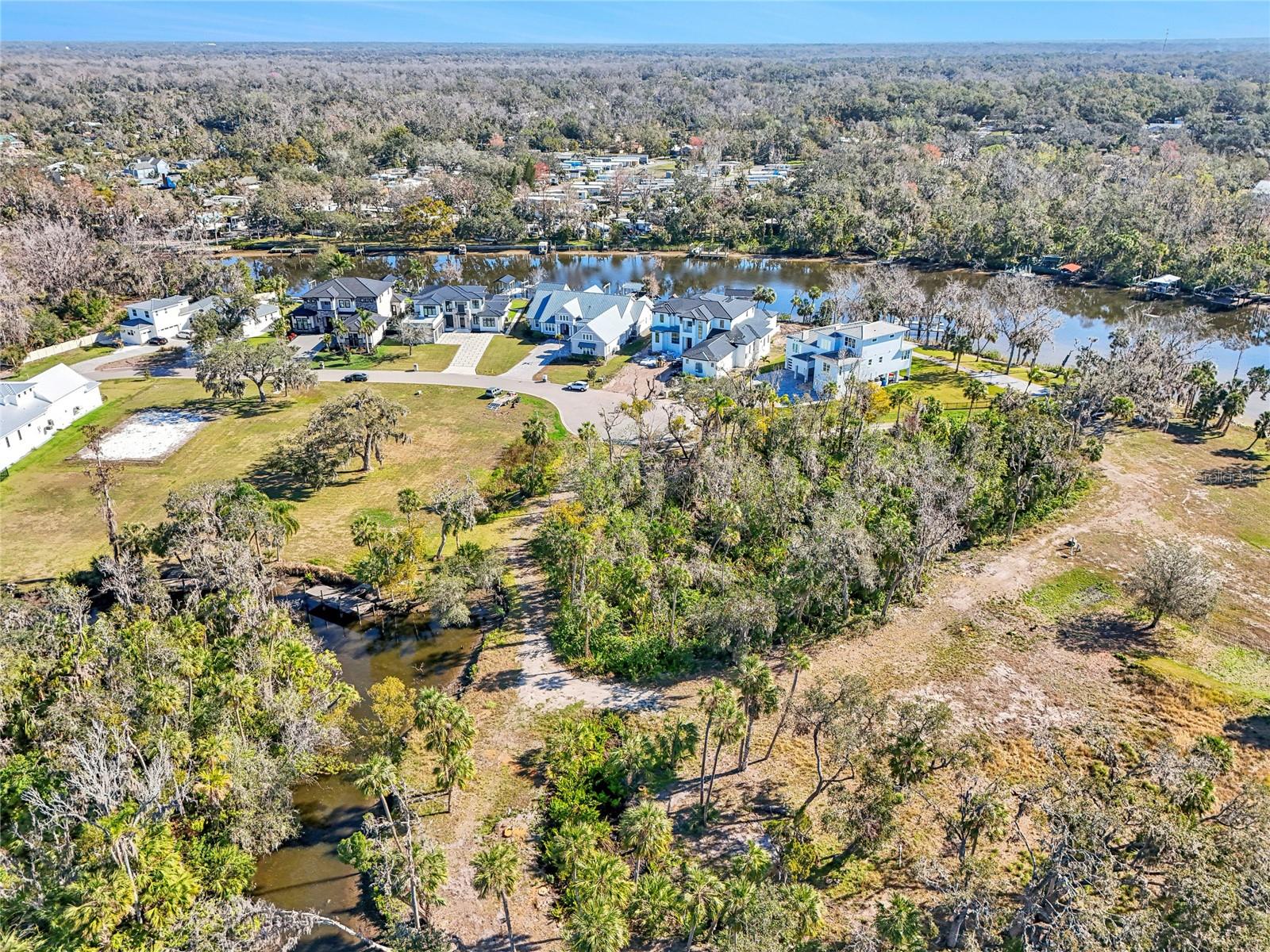 ALAFIA POINTE ESTATES - Land