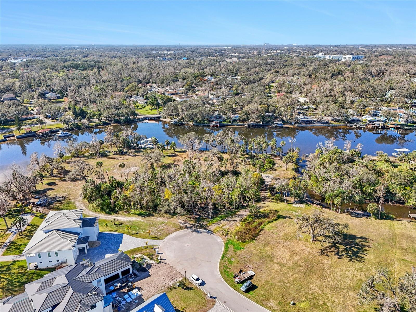 8339 ALAFIA POINTE DRIVE