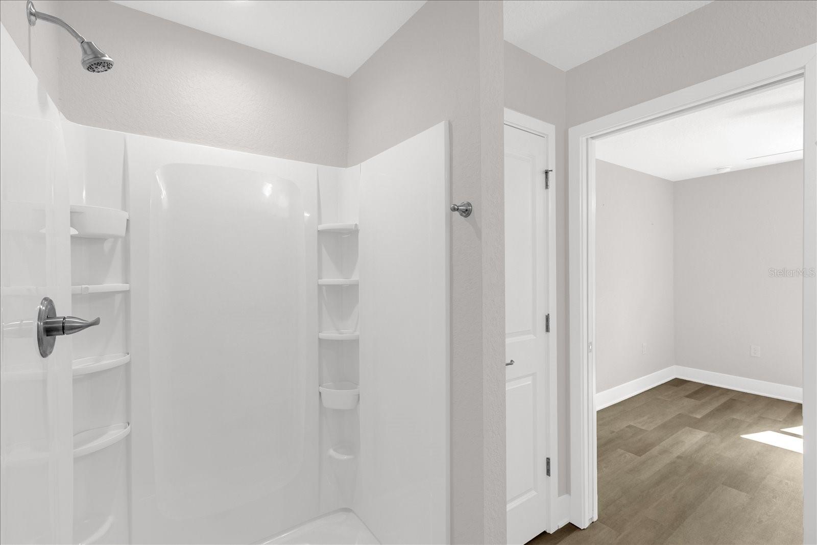 RAINBOW LAKES ESTATE - Residential