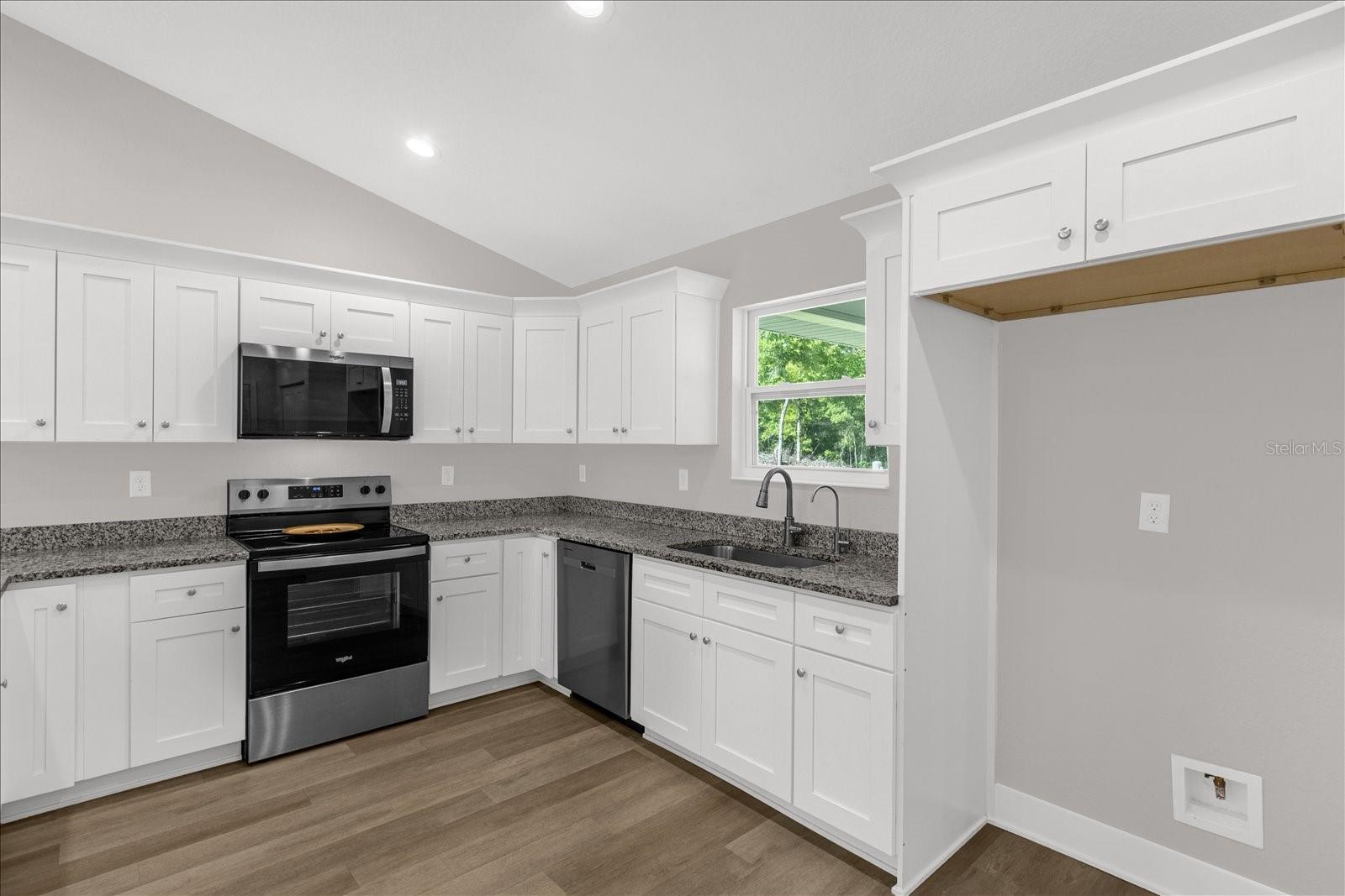 RAINBOW LAKES ESTATE - Residential