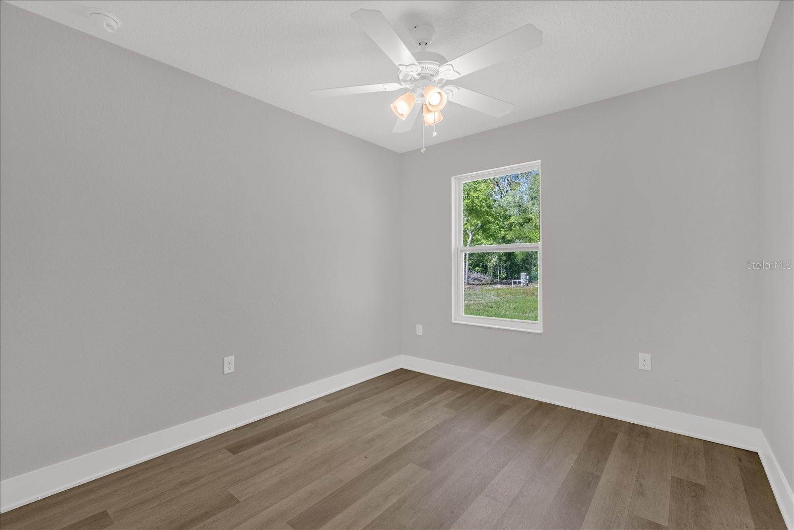 RAINBOW LAKES ESTATE - Residential