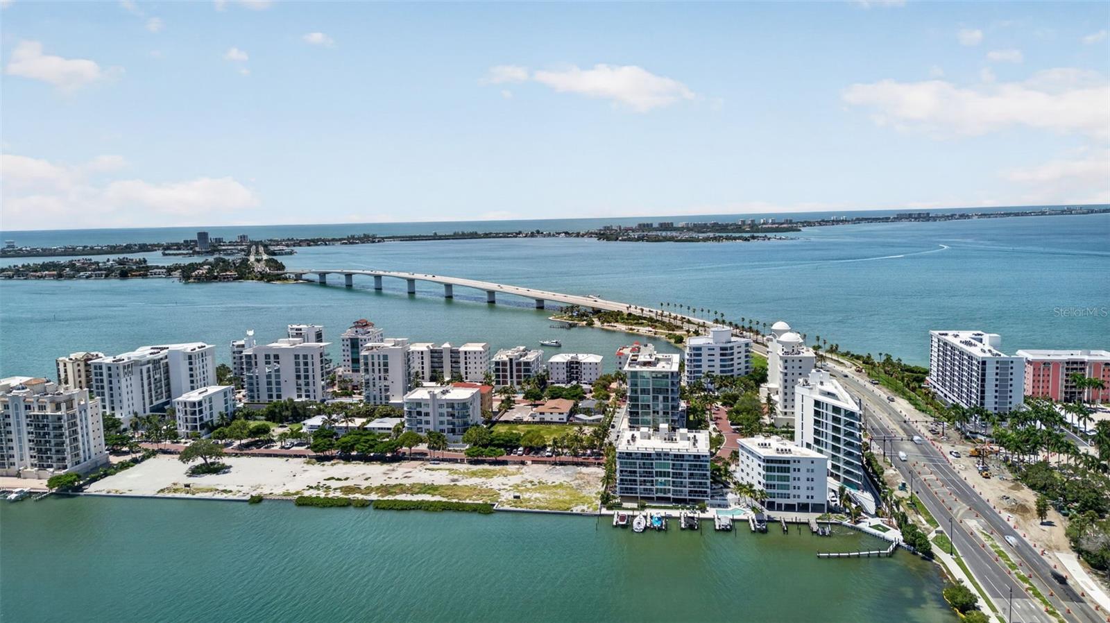 1233 N GULFSTREAM AVENUE 401, SARASOTA, FL, 34236 2 1233 N GULFSTREAM AVENUE 401
