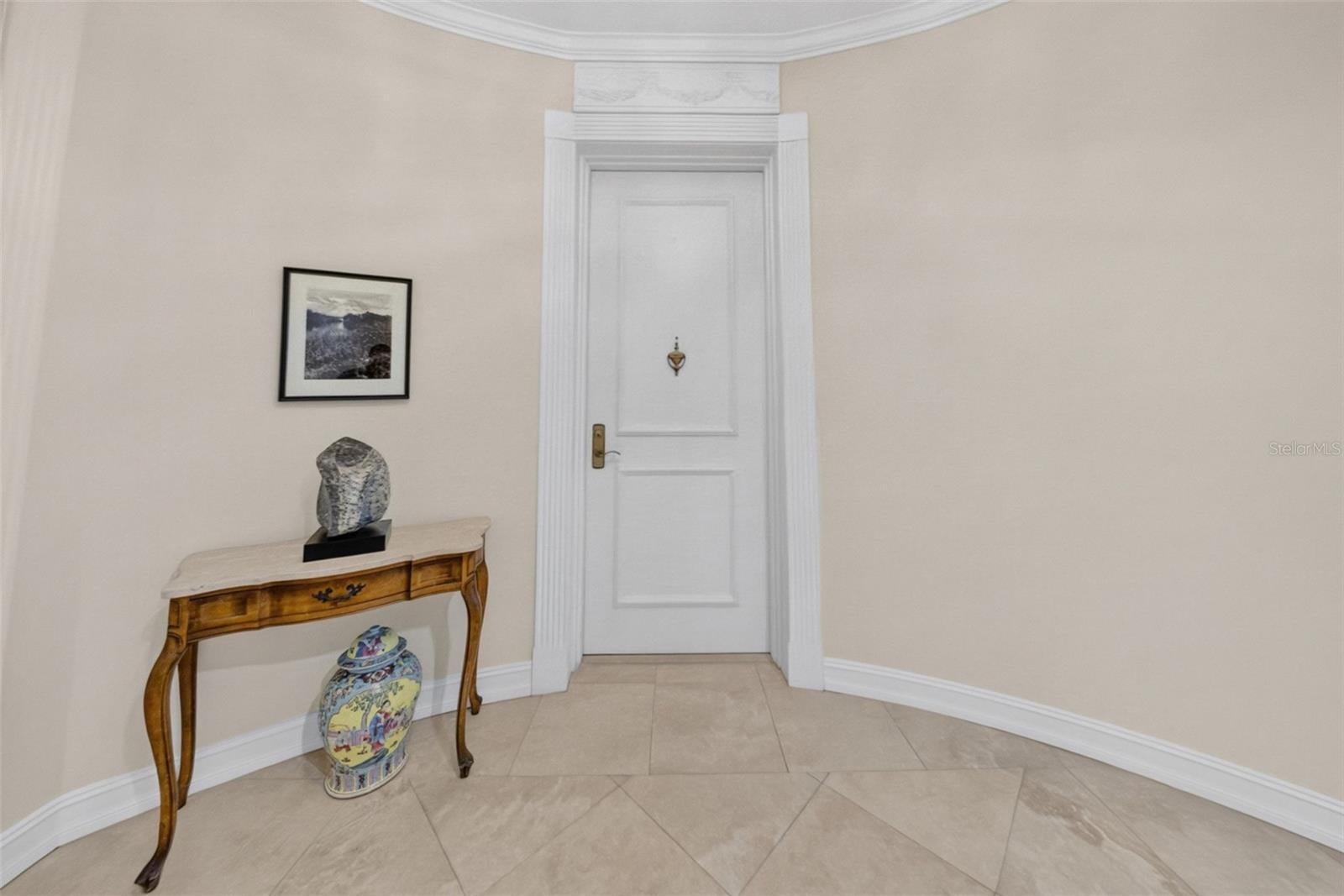 1233 N GULFSTREAM AVENUE 401, SARASOTA, FL, 34236 3 1233 N GULFSTREAM AVENUE 401