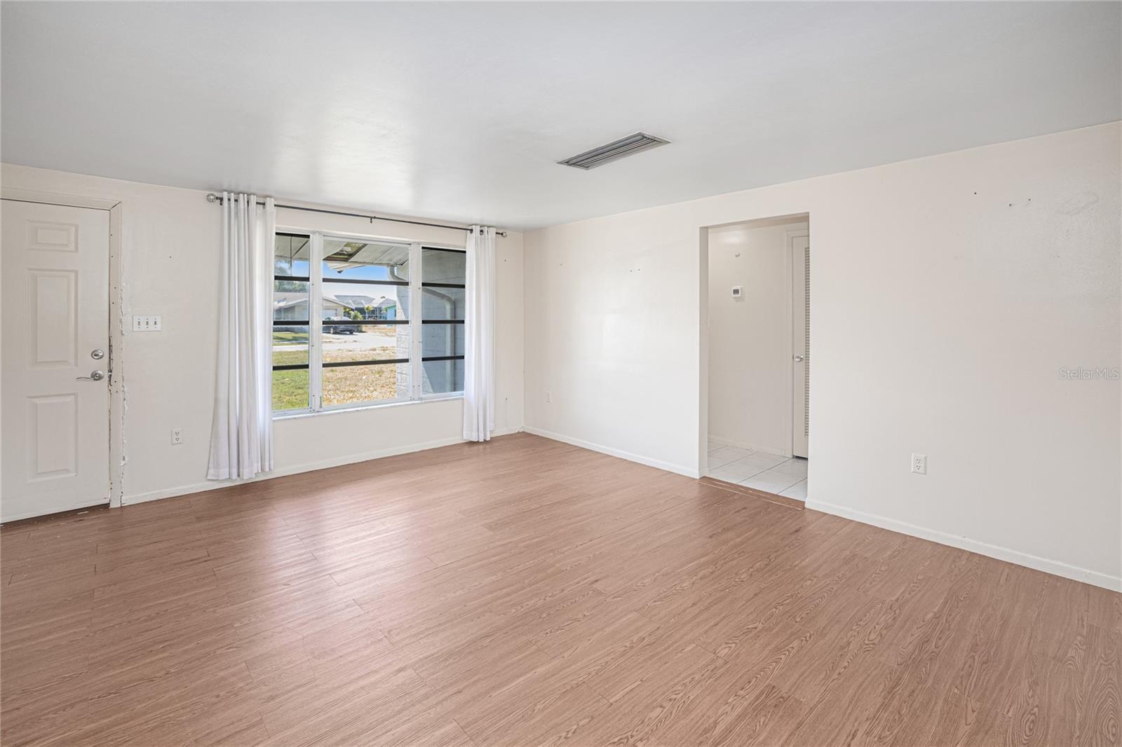 3559 HARBOR BOULEVARD