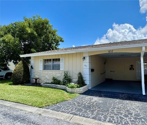 Photo of 857 Cambridge Ct, Dunedin, FL 34698 (MLS # TB8418285)