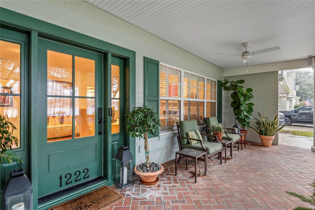 Photo of 1222 Lancaster Drive, Orlando, FL 32806 (MLS # O6380821)