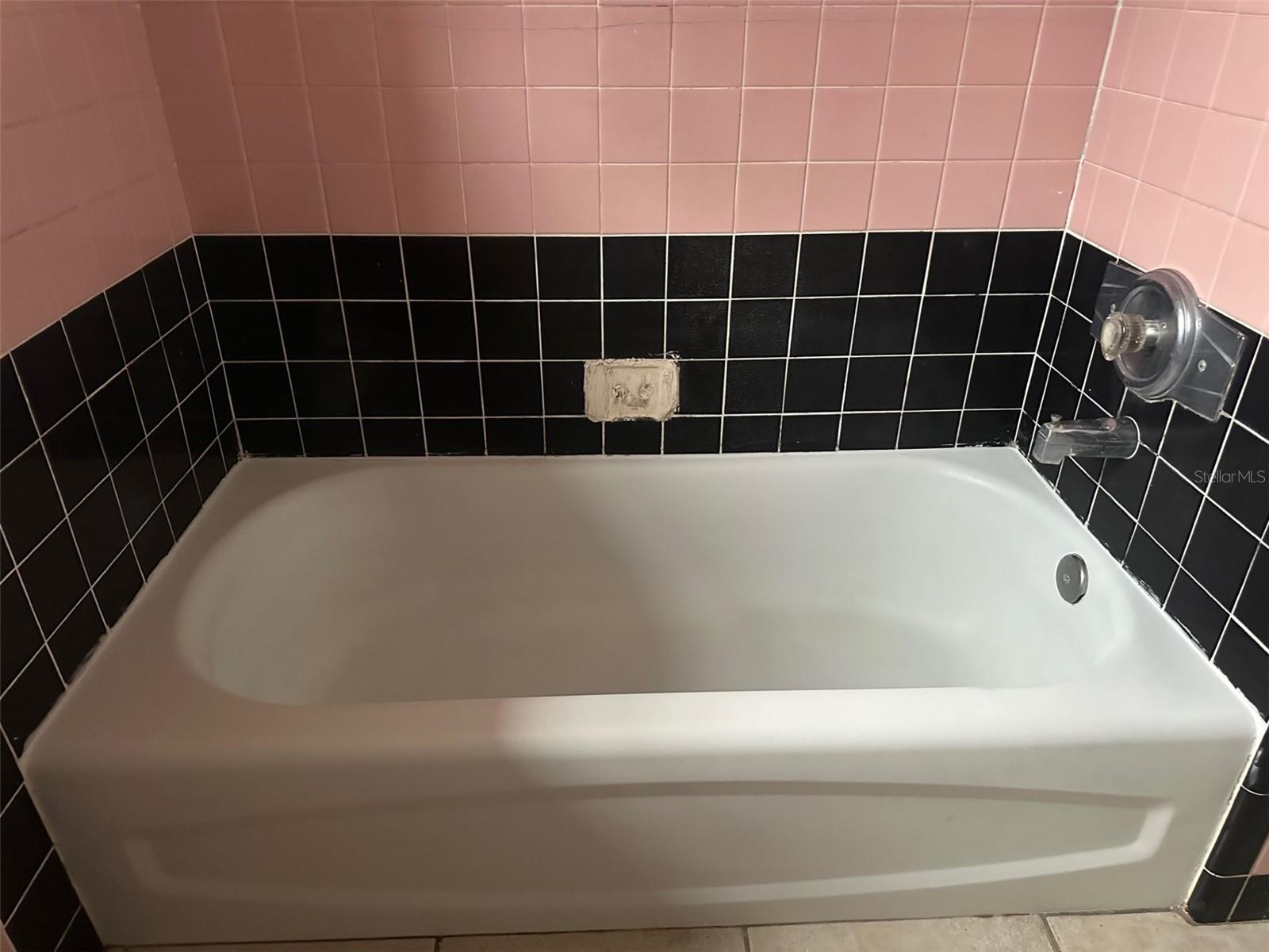 GREENLAND GROVES - Residential