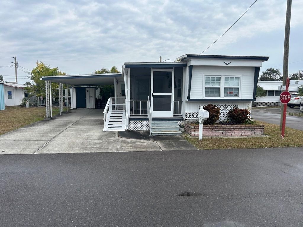 Photo of 800 32nd Avenue S #727, St Petersburg, FL 33705 (MLS # TB8471396)