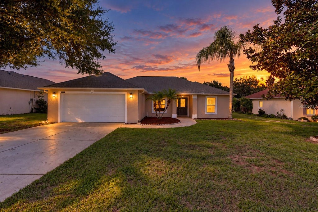 Photo of 11413 Patrico Loop, Clermont, FL 34711 (MLS # G5119021)