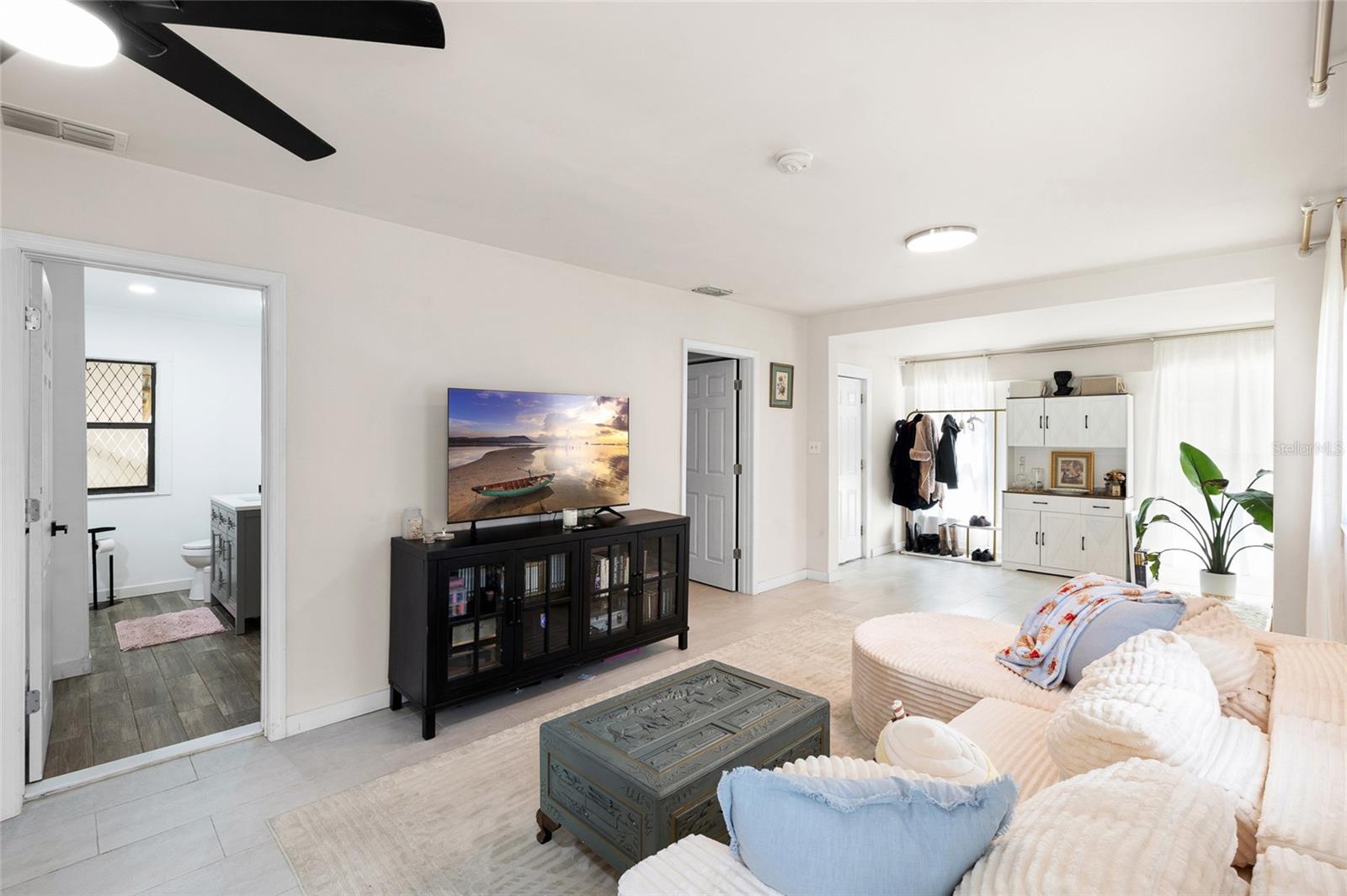 DEVANE & LOWRY SUB O - Residential