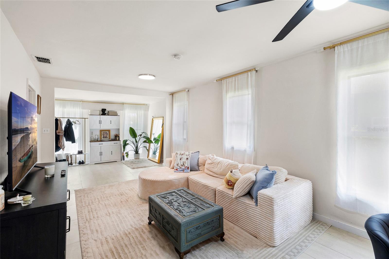 DEVANE & LOWRY SUB O - Residential