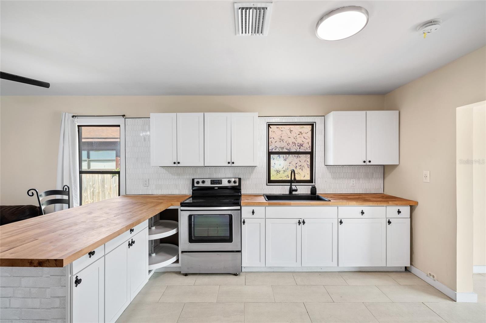 DEVANE & LOWRY SUB O - Residential